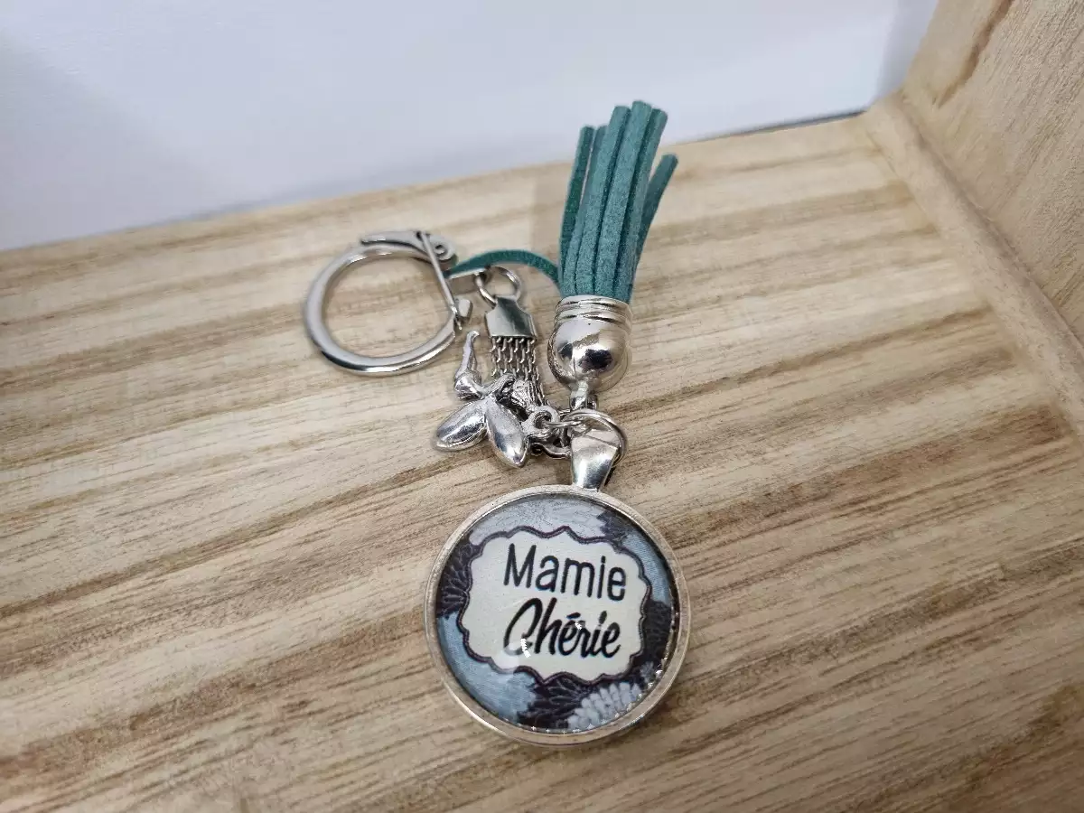 Porte clés cabochon spécial mamie